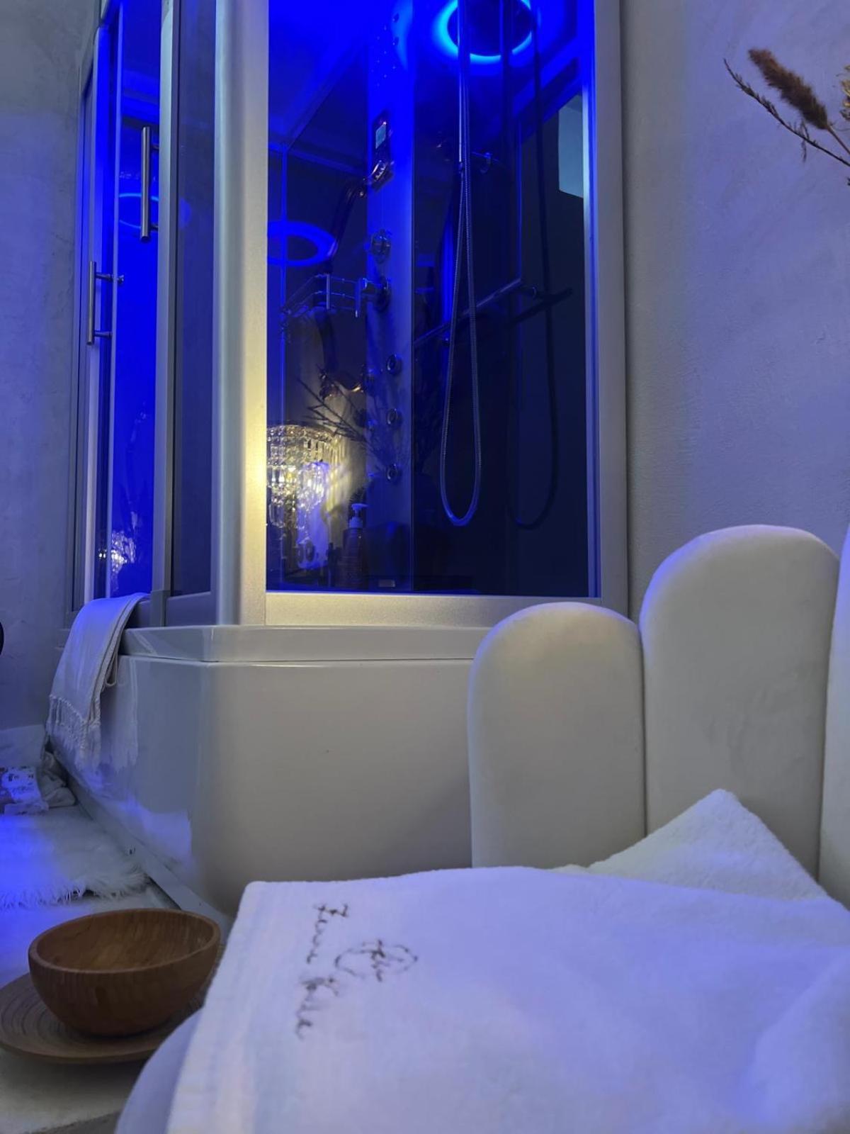 Femme Noir Luxury Spa Experience San Nicola La Strada Buitenkant foto